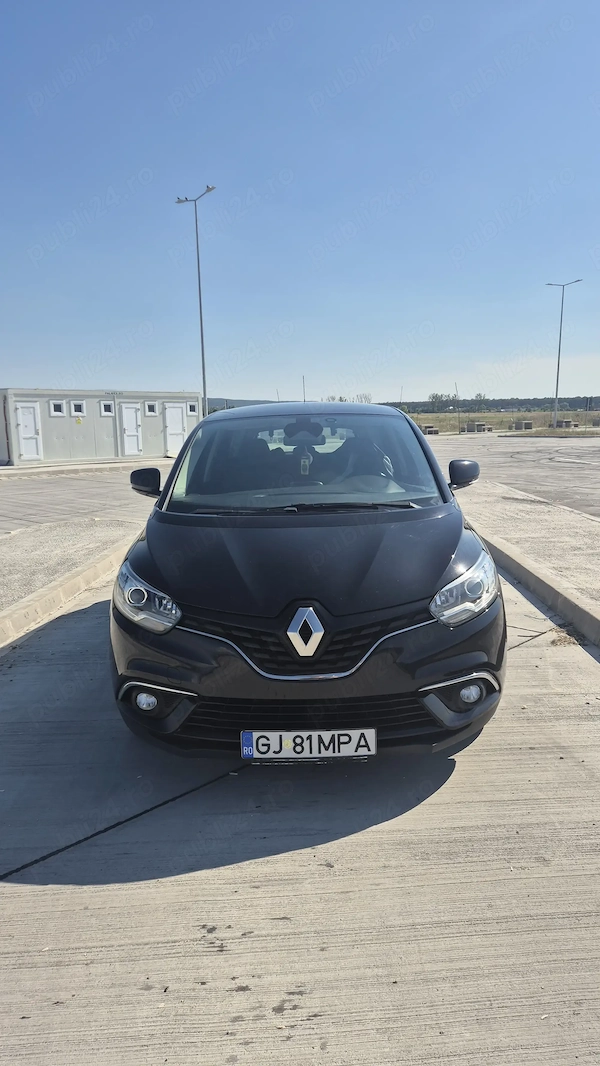 RENAULT Scenic