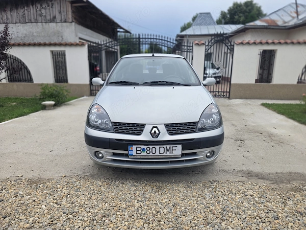 RENAULT Clio