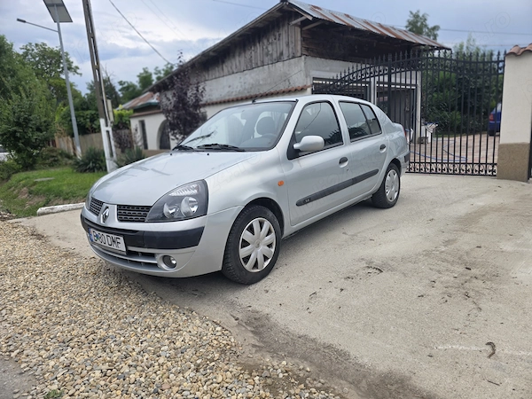 RENAULT Clio 2005 — imagine 3