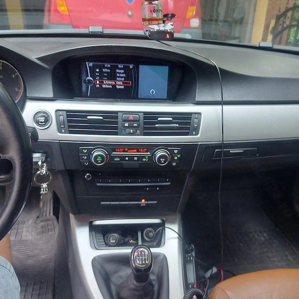 BMW 3 Series 2009 — imagine 8