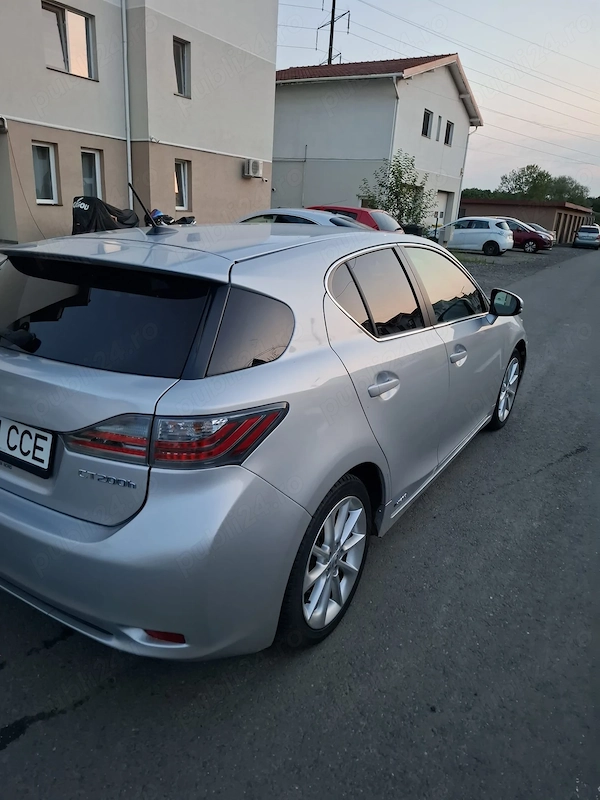 LEXUS CT 2012 — imagine 3
