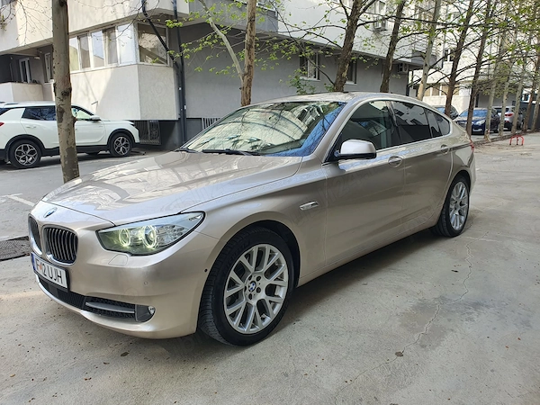 BMW 5 Series 2012 — imagine 2