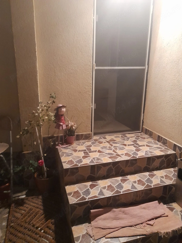 300 Garsoniera de inchiriat disponibila imediat !!! — fotografia 1