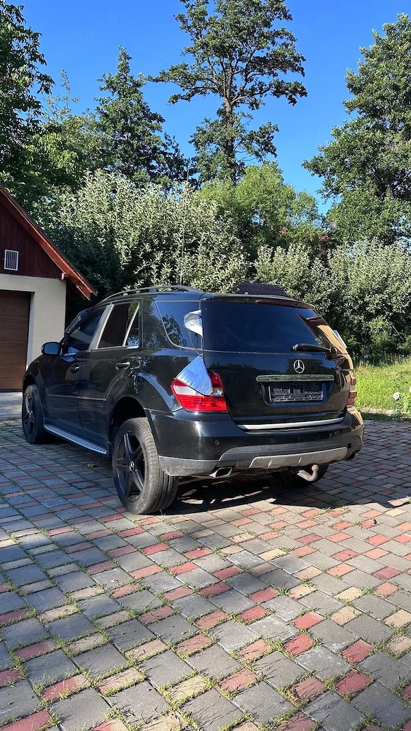 MERCEDES-BENZ 280