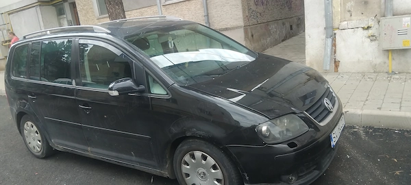 VOLKSWAGEN Touran 2005 — imagine 3