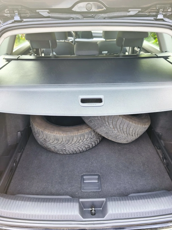 VOLKSWAGEN Golf 2023 — imagine 9