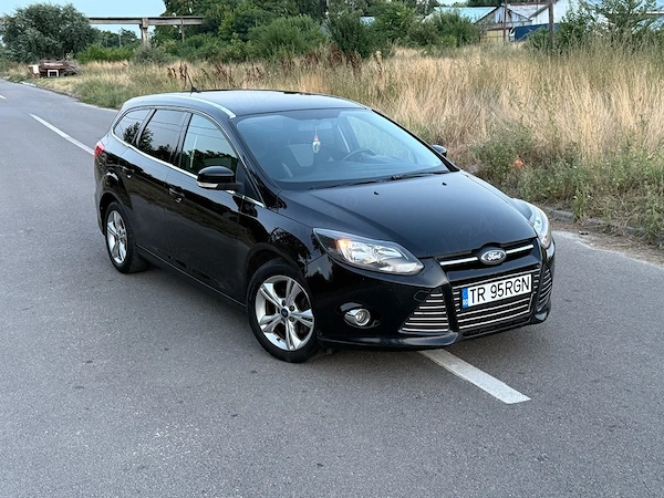 FORD Focus 2012 — imagine 5