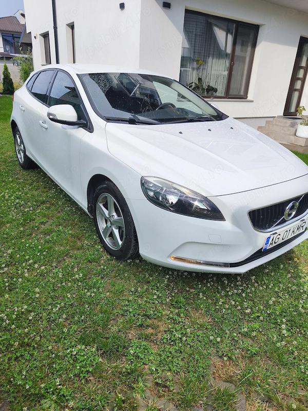 VOLVO V40 2017 — imagine 23