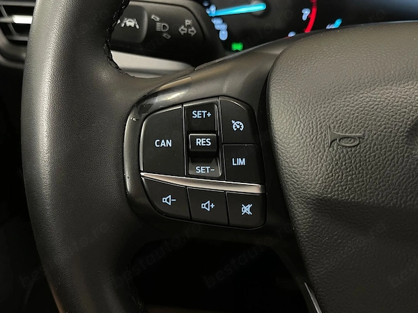 FORD Focus 2021 — imagine 20