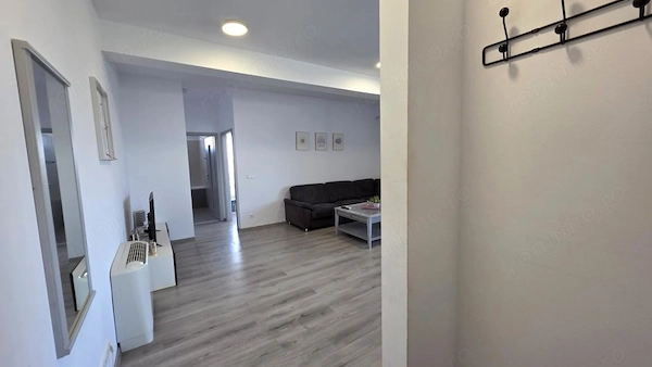 Apartament 2 camere, 70 mp, etaj 7, Torontalului, mobilat și utilat — fotografia 3