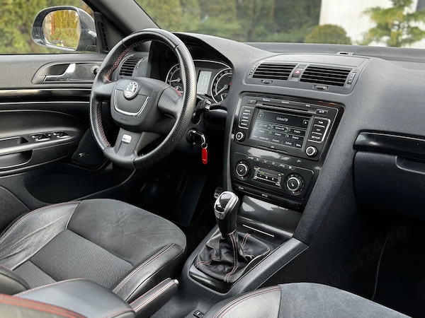 SKODA Octavia 2012 — imagine 8