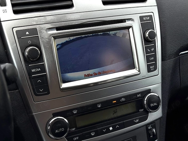 TOYOTA Avensis 2013 — imagine 8