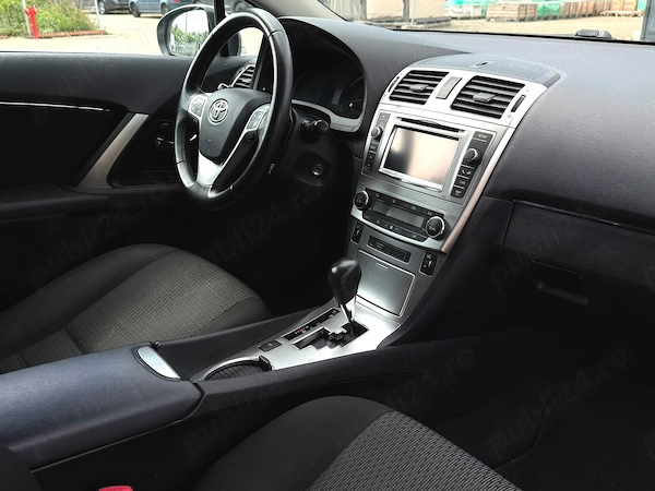 TOYOTA Avensis 2013 — imagine 5