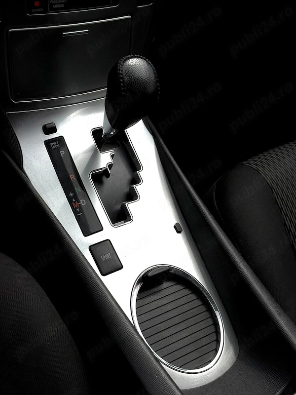 TOYOTA Avensis 2013 — imagine 6
