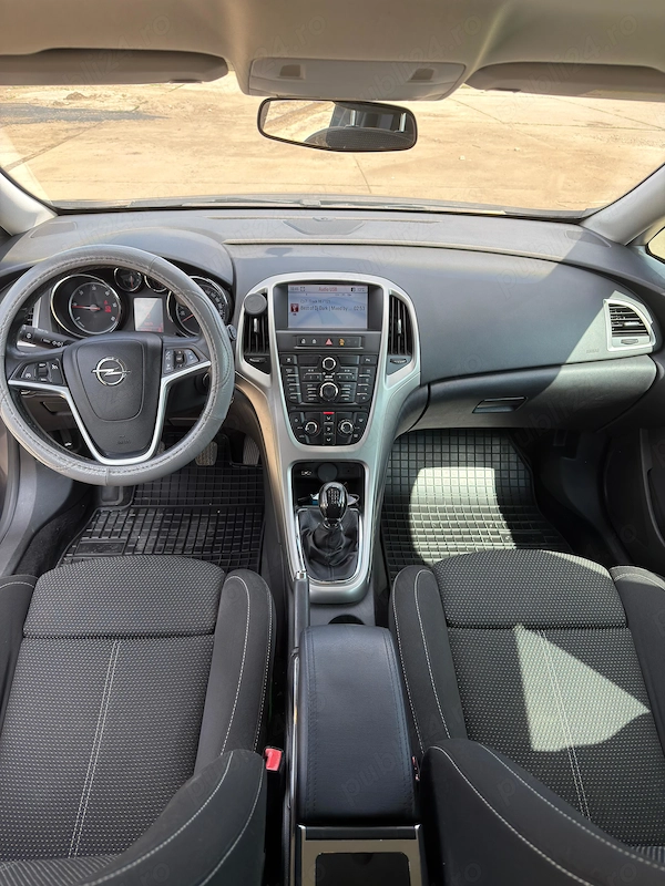 OPEL Astra 2011 — imagine 8