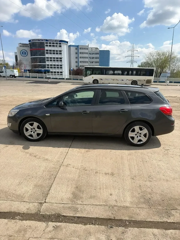 OPEL Astra 2011 — imagine 3