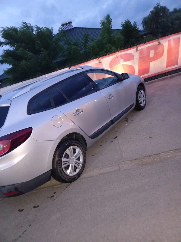 RENAULT Megane 2010 — imagine 2
