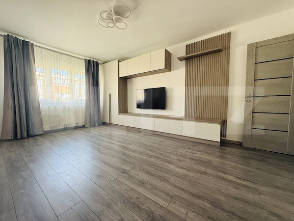 Apartament 2 camere de vânzare, 52 mp, Tractorul, Brașov — fotografia 3