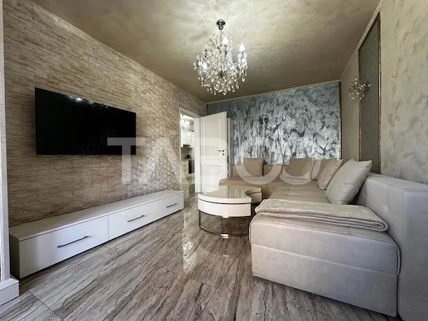 Apartament de vanzare 4 camere ultrafinisat etaj 1 zona Strand Sibiu — fotografia 1