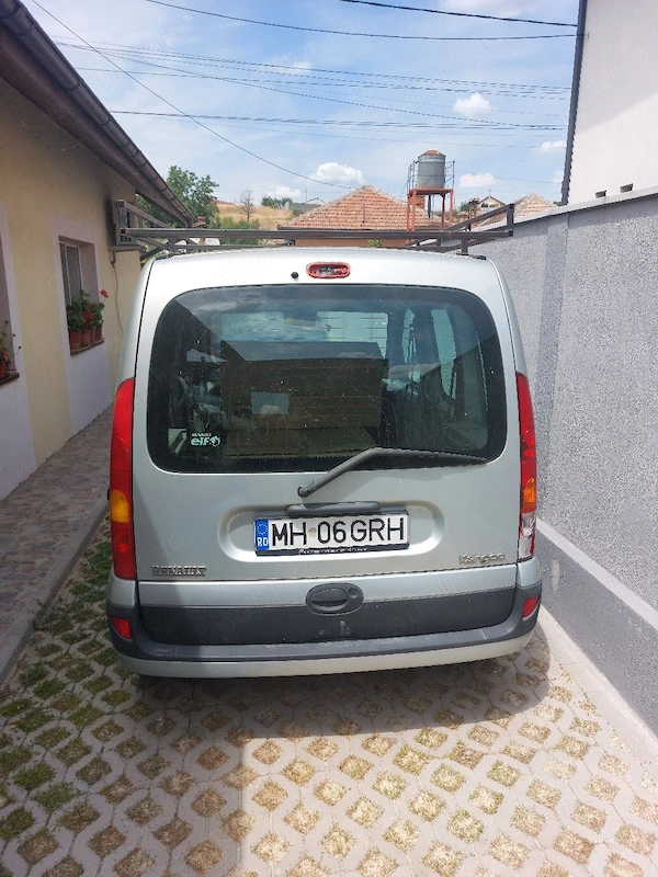 RENAULT Kangoo