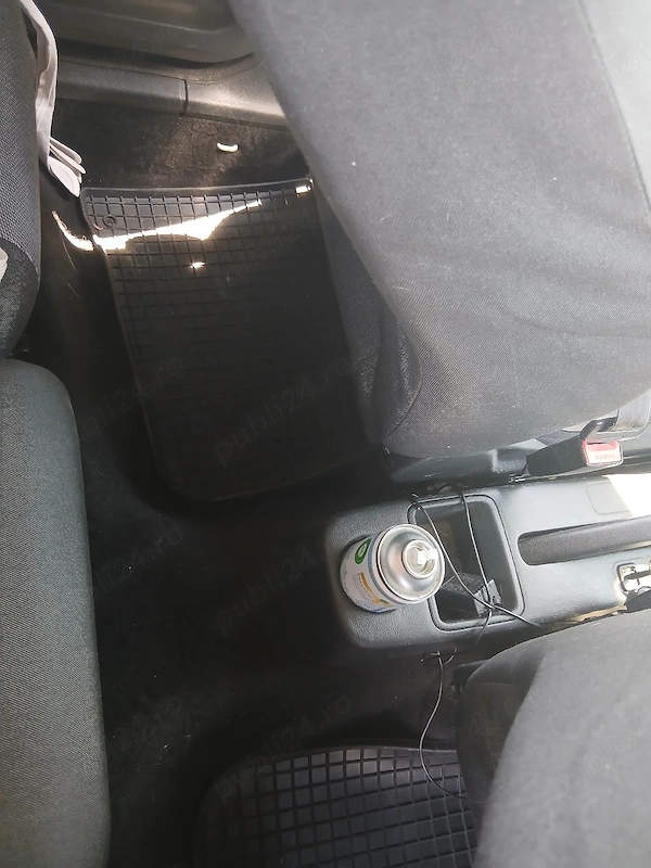 SKODA Roomster 2013 — imagine 4