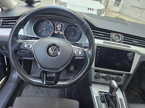 VOLKSWAGEN Passat 2018 — imagine 7