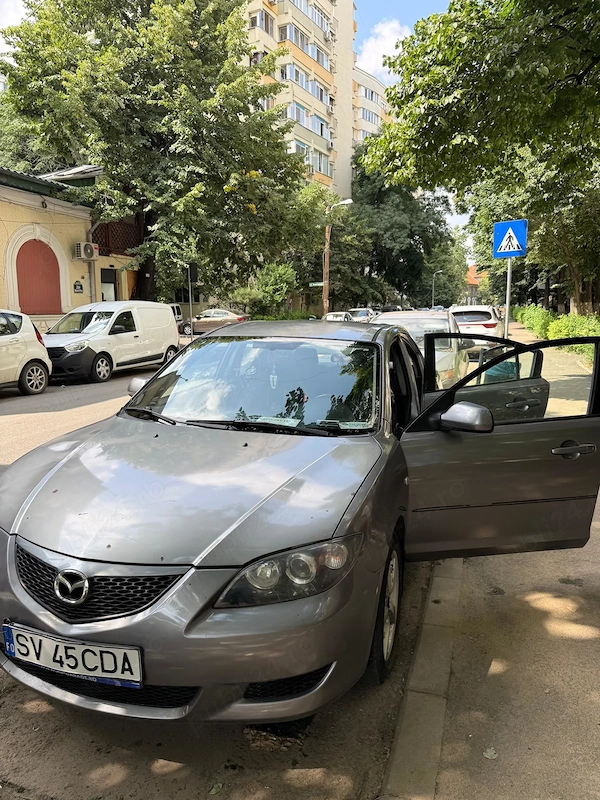 MAZDA 3 2006 — imagine 2