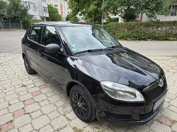SKODA Fabia 2011 — imagine 4