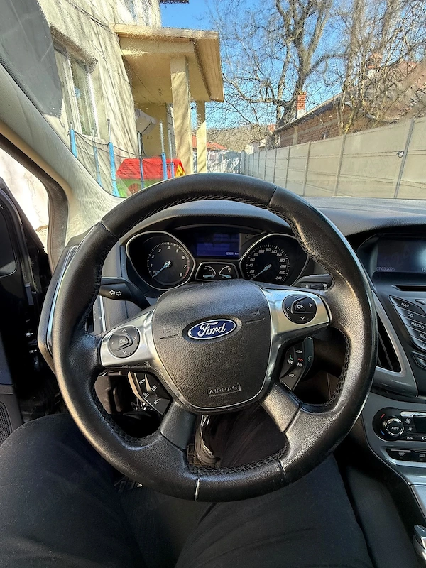 FORD Focus 2012 — imagine 7