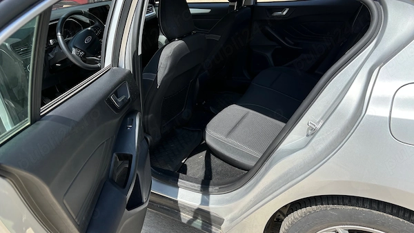 FORD Focus 2019 — imagine 5