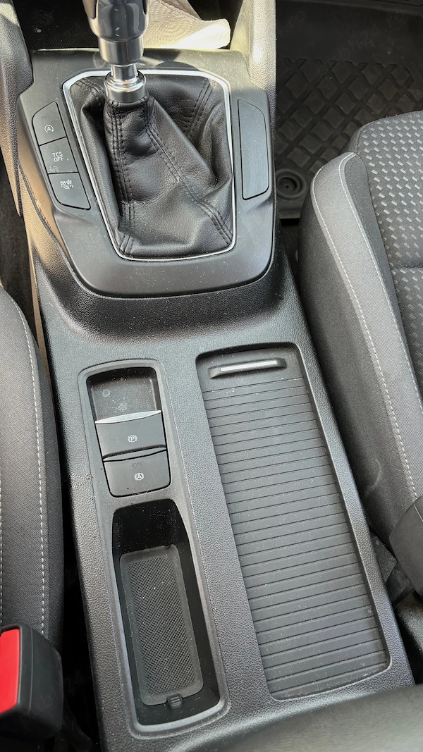FORD Focus 2019 — imagine 7