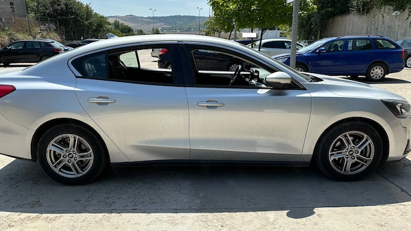 FORD Focus 2019 — imagine 3