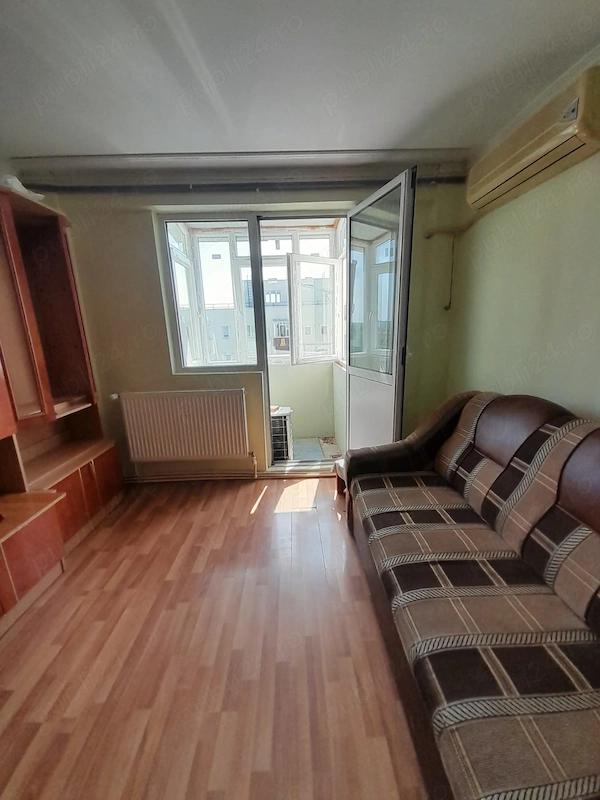Vind apartament 2 camere — fotografia 3