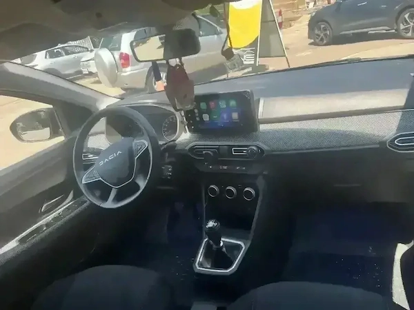 DACIA Logan 2023 — imagine 3