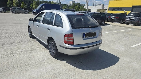 SKODA Fabia 2008 — imagine 4