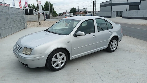 VOLKSWAGEN Bora 2000 — imagine 2