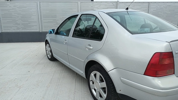 VOLKSWAGEN Bora 2000 — imagine 4