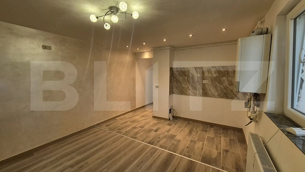 Apartament cu 2 camere de vanzare, 30.57 mp, Micro 14 — fotografia 1
