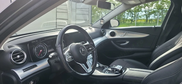 MERCEDES-BENZ E-Class 2019 — imagine 7
