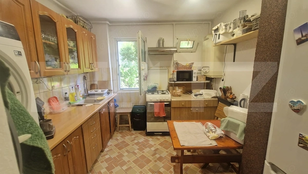 Apartament cu 2 camere, 50 mp, pivnita -loc parcare -zona Astra — fotografia 1