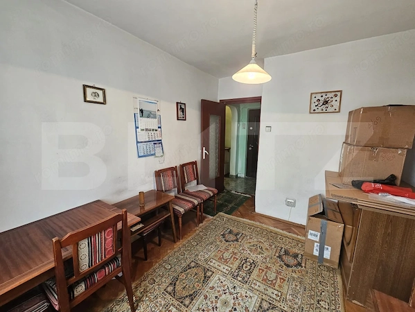 Apartament cu 4 camere, 77 mp, etaj 2, zona Dallas - Aiud — fotografia 3