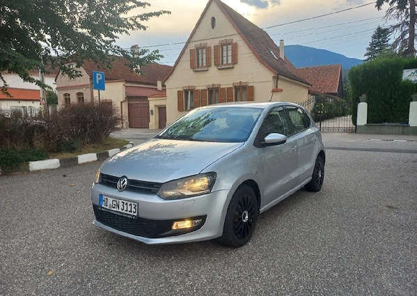 VOLKSWAGEN Polo