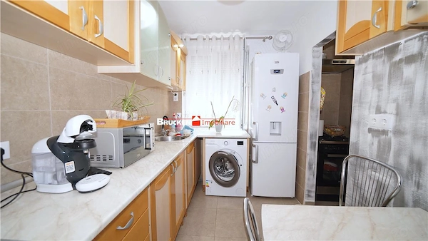 Apartament cu 2 camere de vanzare – Alesd, Bihor | Parter | Complet mobilat | Renovat — fotografia 1