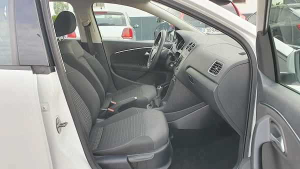VOLKSWAGEN Polo 2015 — imagine 8