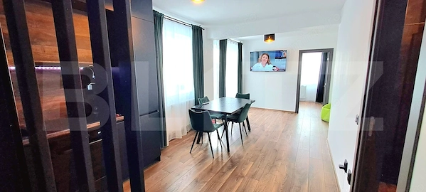 Apartament cu 3 camere, 50 mp, la etajul 2, cu balcon, in zona Tineretului — fotografia 1