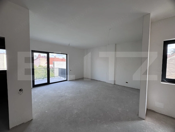 Apartament cu 3 camere, 77.79 mp, zona Centrala — fotografia 1
