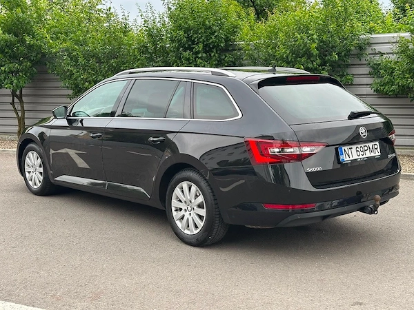 SKODA Superb 2016 — imagine 5