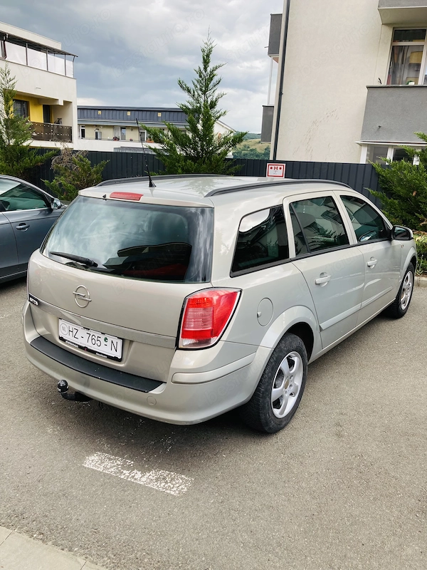 OPEL Astra 2009 — imagine 4