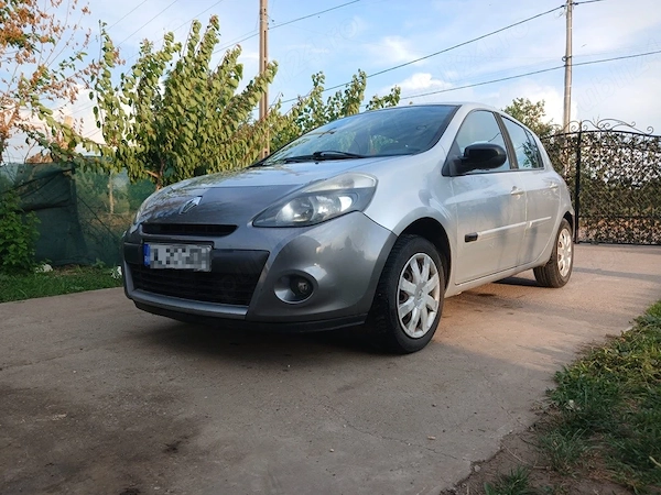 RENAULT Clio