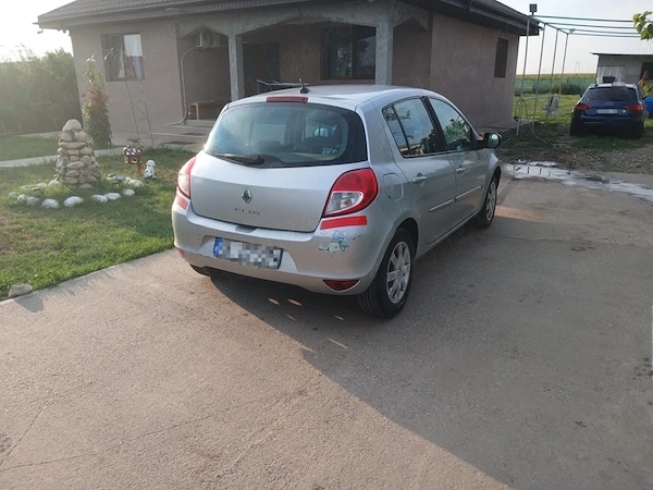 RENAULT Clio 2011 — imagine 2